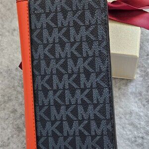 Michael Kors Cooper Signature Bi-Fold Wallet NWOT